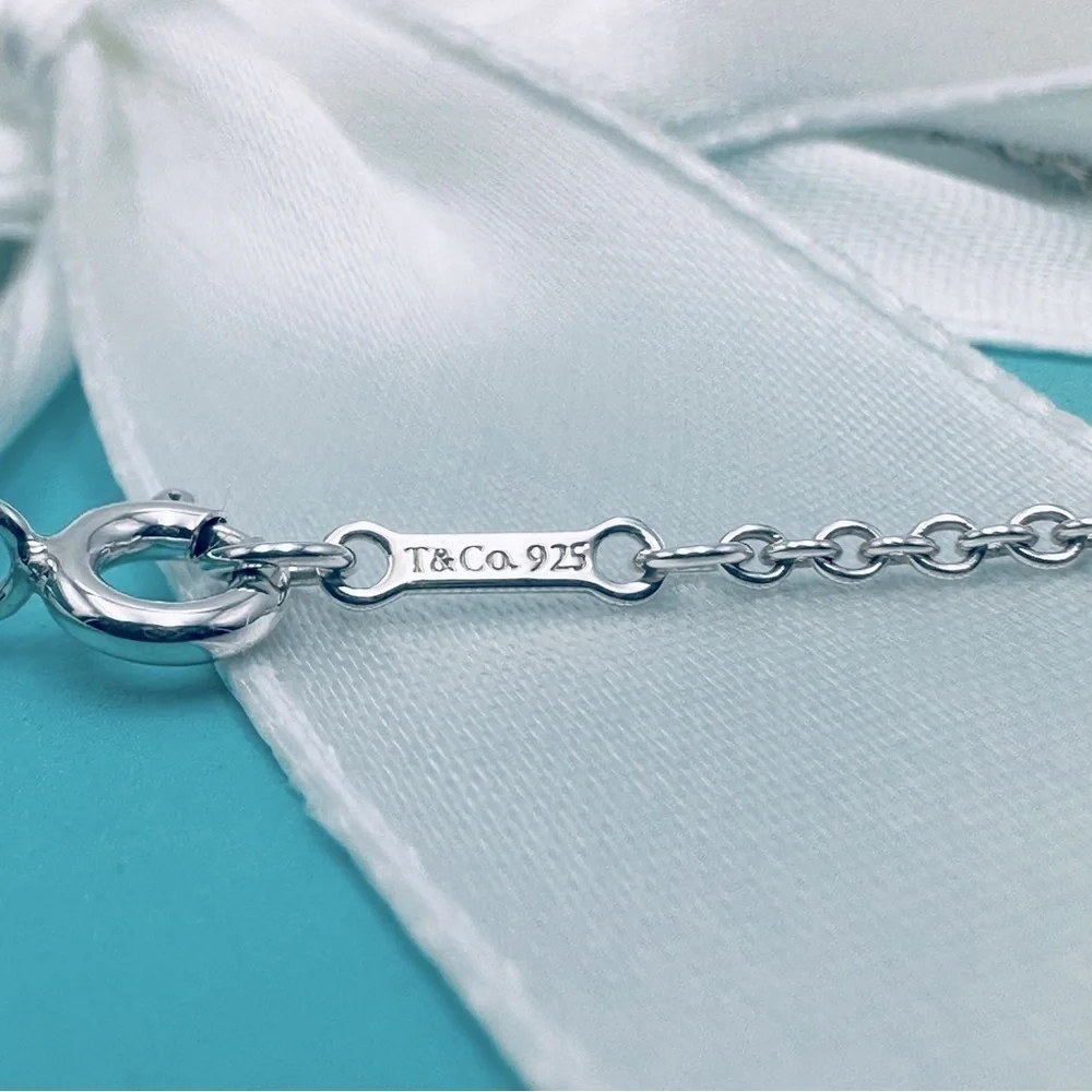 Tiffany & Co. 30” Onyx Villa Paloma Pendant Necklace with Packaging
